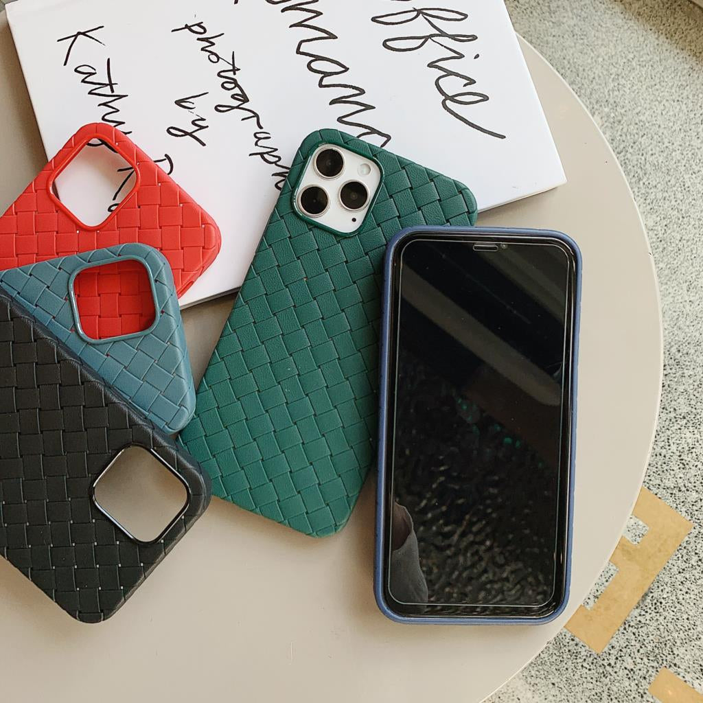 iPhone 14 Cross Grid Weaving Pattern Design Silicone Case back Cover