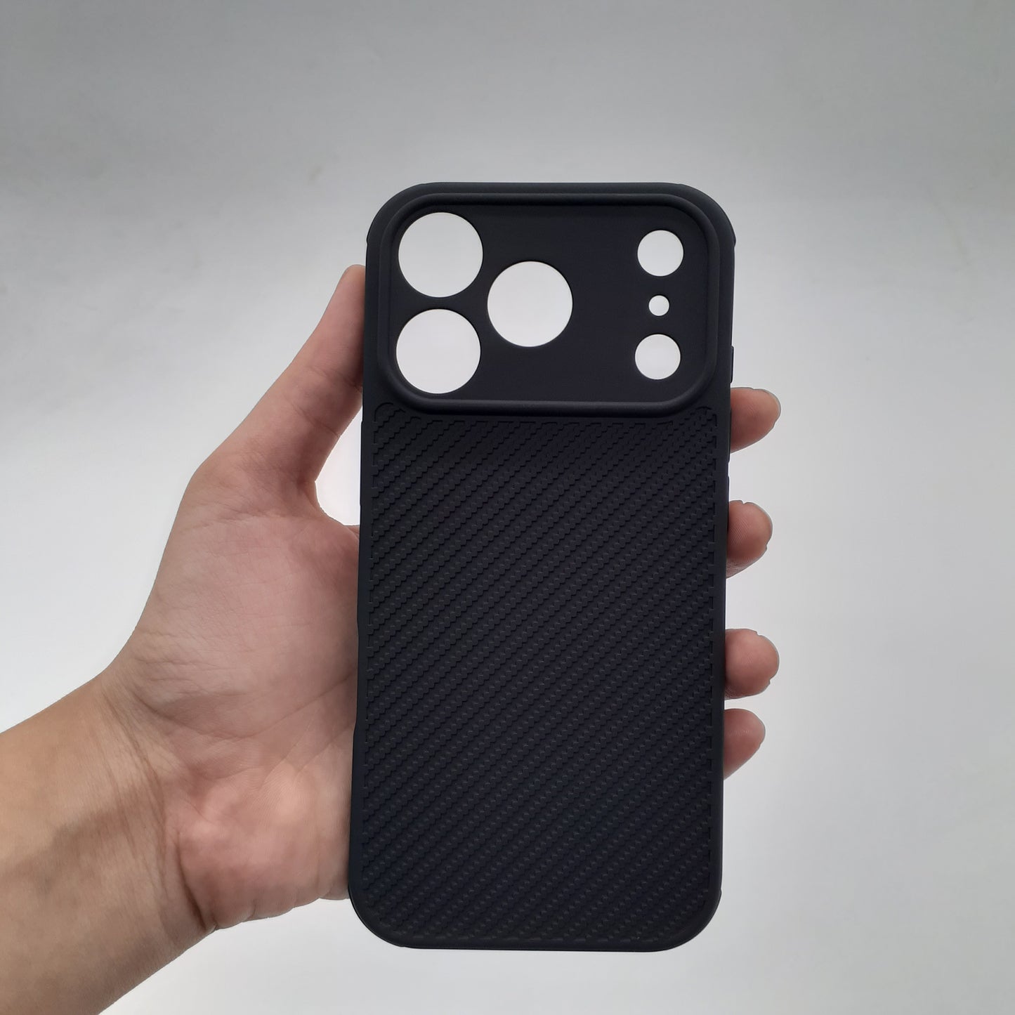 iPhone 17 Pro Carbon Fiber texture Hard Rubber armour back cover shock-porof case