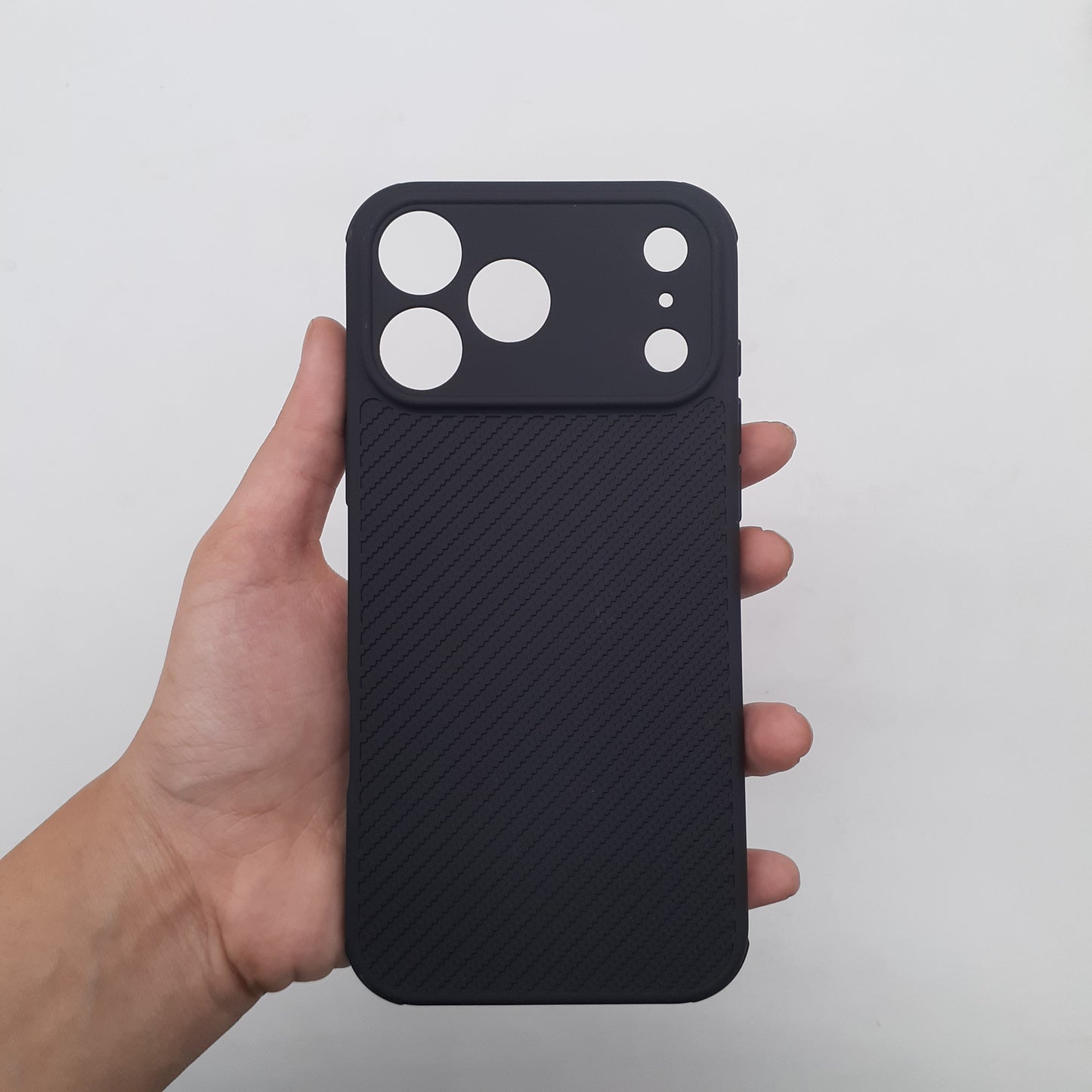 iPhone 17 Pro Max Carbon Fiber texture Hard Rubber armour back cover shock-porof case