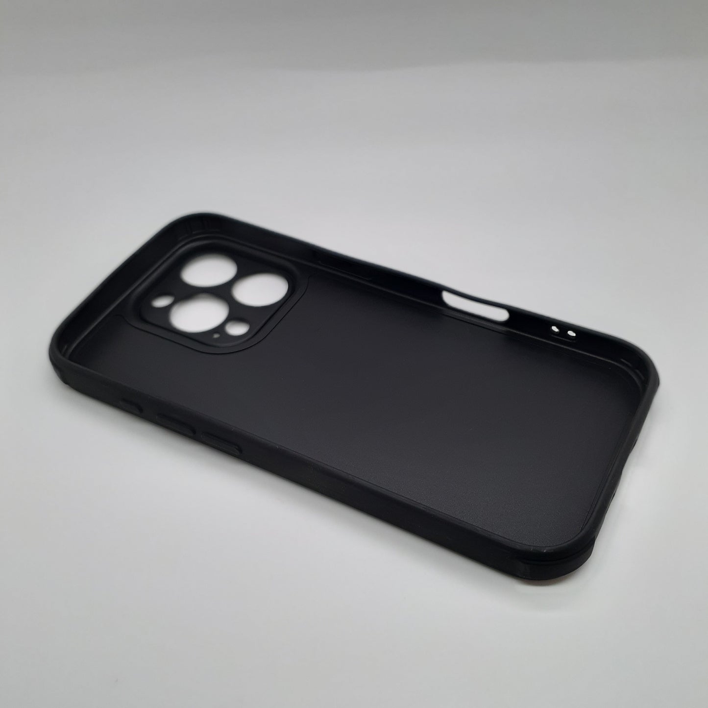 iPhone 16 Pro Carbon Fiber texture Hard Rubber armour back cover shock-porof case