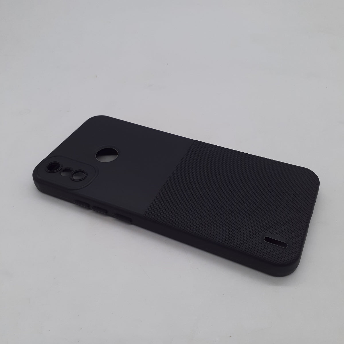 Tecno Spark Go 2020 Soft TPU Back Cover – Slim Shockproof Silicone Protective Case with Anti-Slip Grip