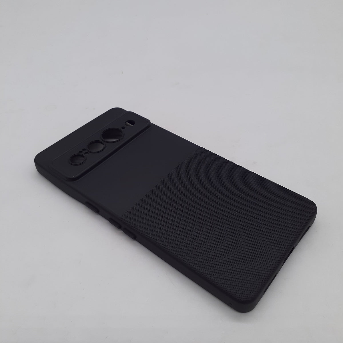 Google Pixel 7 Pro Shock Resistant TPU Cover – Soft Silicone Slim Back Case with Anti-Scratch Non-Slip Finish
