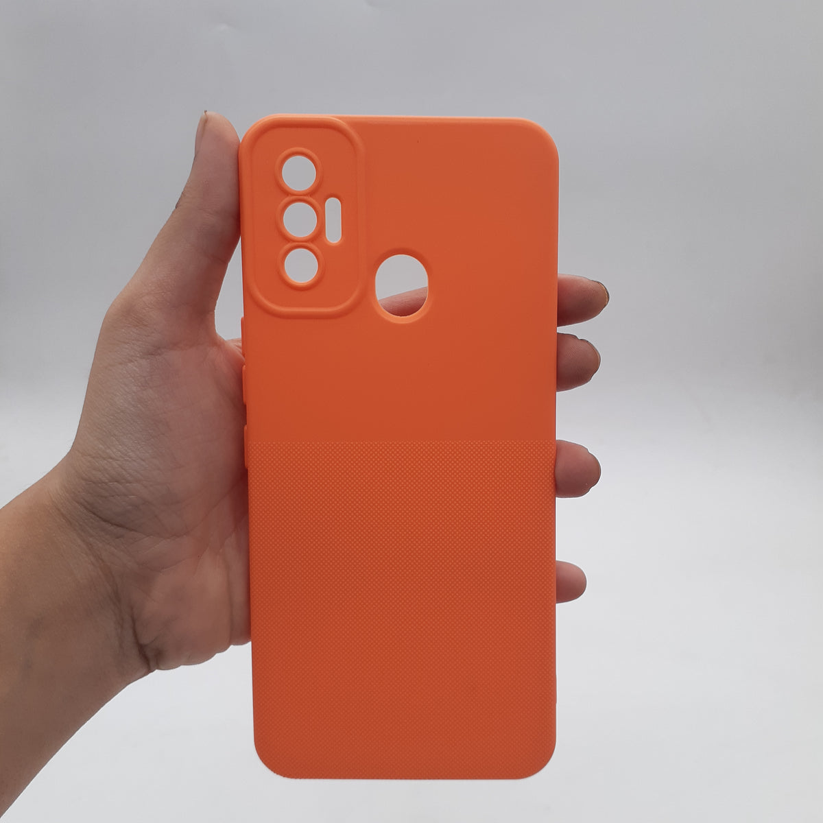 Tecno Spark 7 Soft TPU Shockproof Cover – Slim Silicone Protective Back Case with Anti-Scratch Non-Slip Surface