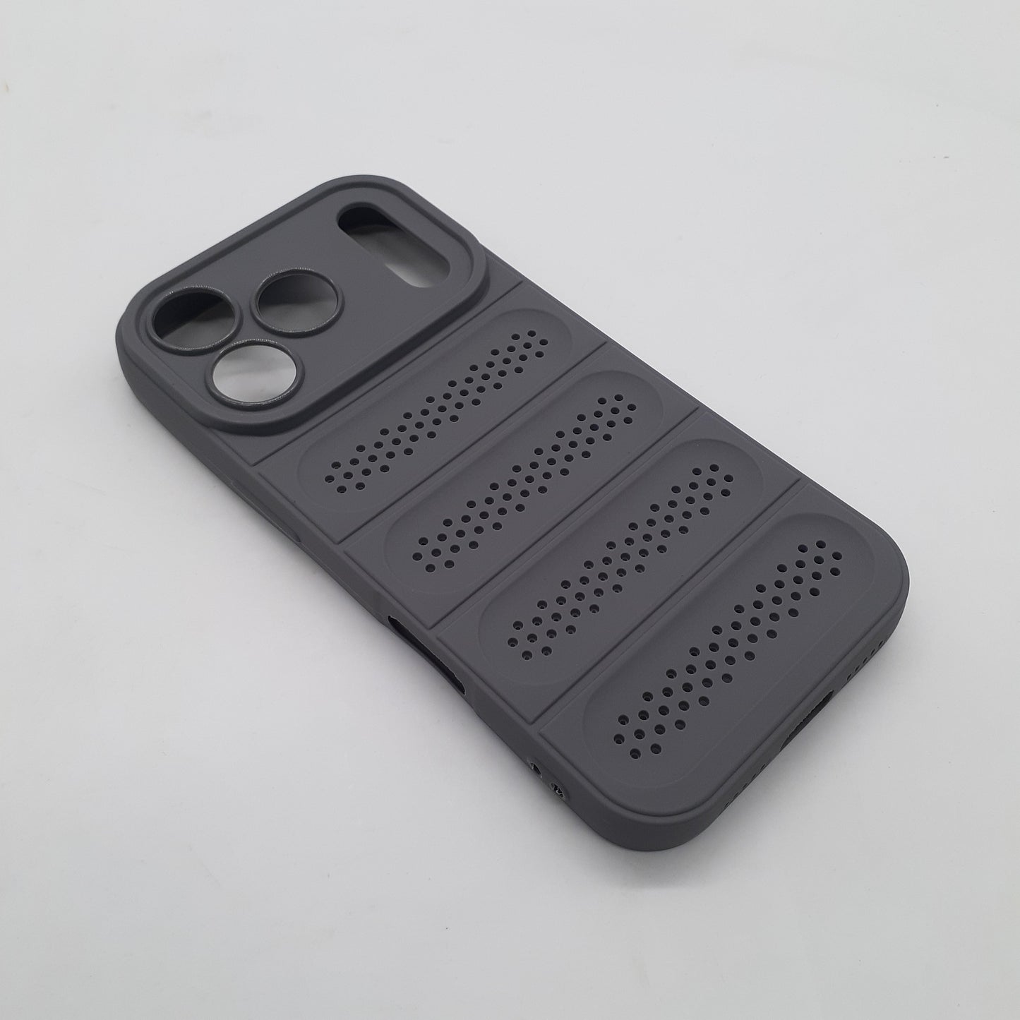 iPhone 17 Pro Heat Dissipation Strong TPU Material Phone Case Drop Protection Shockproof Black