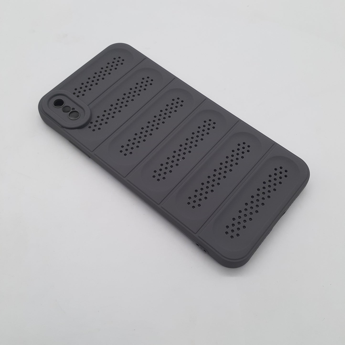 iPhone Xs Max Heat Dissipation Strong TPU Material Phone Case Shockproof Breathable Cover